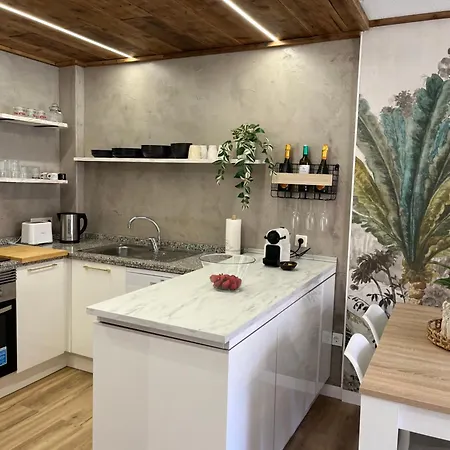 Palmeras Moraira بينيتاشيل