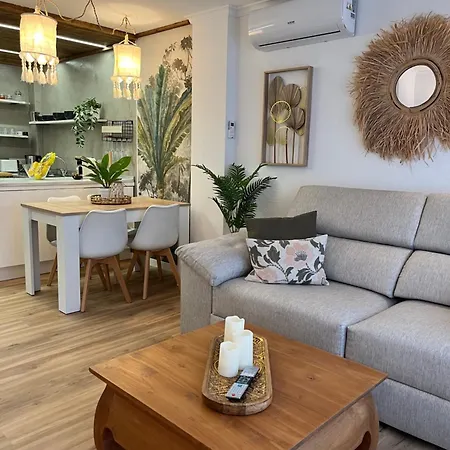 Palmeras Moraira * بينيتاشيل